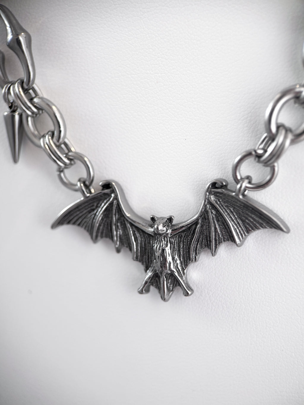 Flying bat handmade thorn necklace